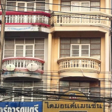 Diamond Mansion & Guesthouse Surat Thani Esterno foto